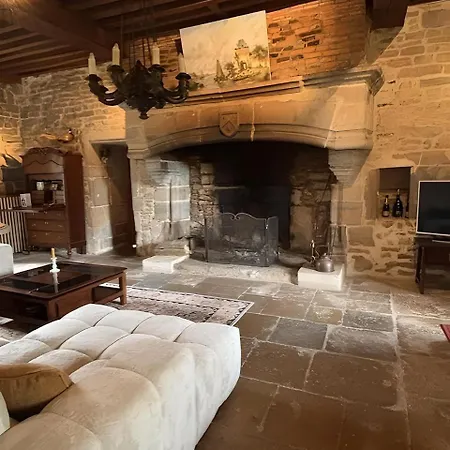 Castel Sur Nenon Jura ベッド・アンド・ブレックファスト
